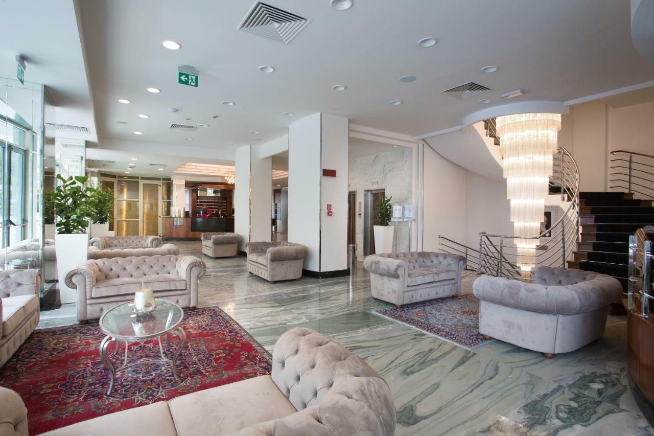 Hotel Continental Rímini Interior foto